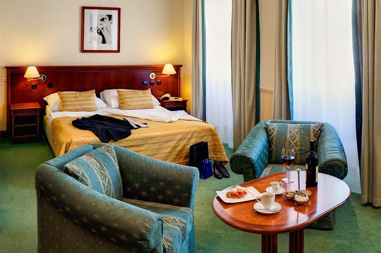 Adria Hotel Praga
