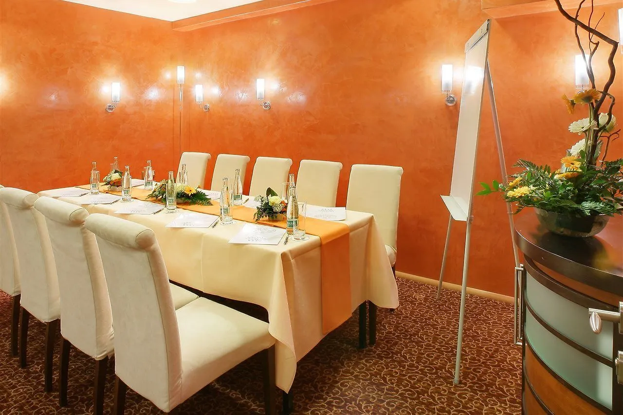 Adria Hotel Prague 4*,